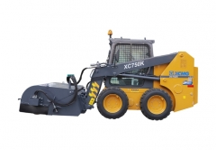 XC750K Skid Steer Loader